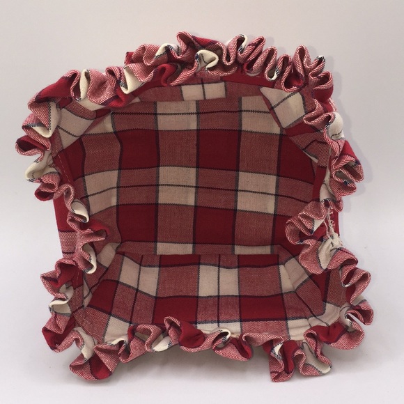 Longaberger 2001 All American Collection Strawberry Basket with Fabric L… - Picture 10 of 14